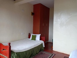 Mathioya River Lodge