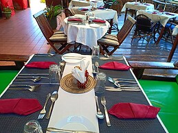 Mathioya River Lodge