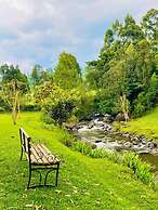 Mathioya River Lodge