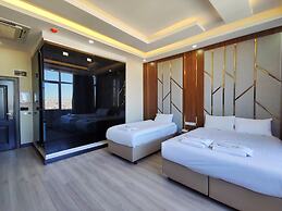 The Golden Pera's Hotel & Spa