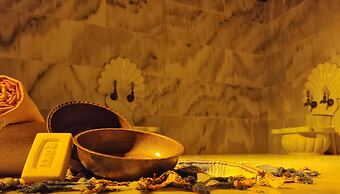 The Golden Pera's Hotel & Spa