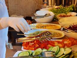 The Golden Pera's Hotel & Spa