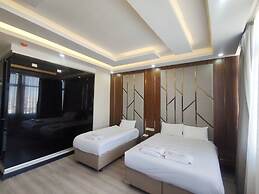 The Golden Pera's Hotel & Spa