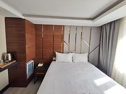 The Golden Pera's Hotel & Spa