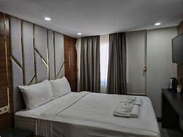 The Golden Pera's Hotel & Spa