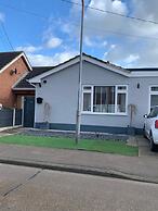 Beautiful 2-bed Bungalow in Canvey Island