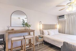 Island Colony 704 Condo by RedAwning