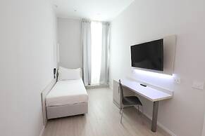 Cadorna Luxury Hotel