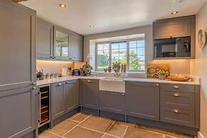 Stunning Cotswold Cottage in Snowshill Broughwood