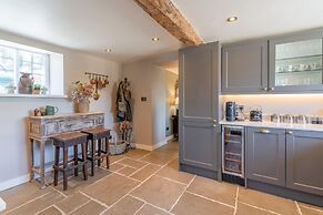 Stunning Cotswold Cottage in Snowshill Broughwood
