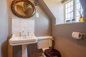Stunning Cotswold Cottage in Snowshill Broughwood