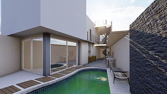 Cancún Plaza Hotel & Hostal