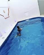 Cancún Plaza Hotel & Hostal