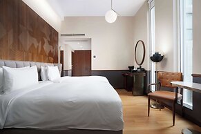 Iceland Parliament Hotel, Curio Collection By Hilton