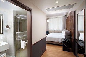 Iceland Parliament Hotel, Curio Collection By Hilton