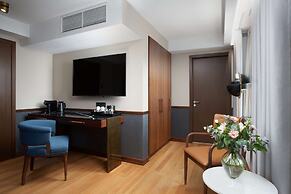 Iceland Parliament Hotel, Curio Collection By Hilton