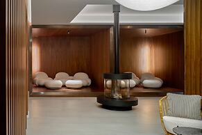 Iceland Parliament Hotel, Curio Collection By Hilton