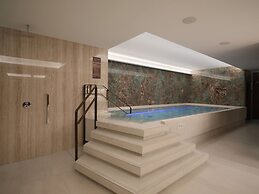 Iceland Parliament Hotel, Curio Collection By Hilton