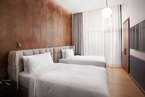 Iceland Parliament Hotel, Curio Collection By Hilton