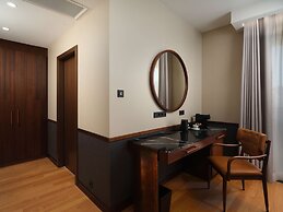 Iceland Parliament Hotel, Curio Collection By Hilton