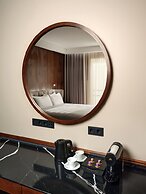 Iceland Parliament Hotel, Curio Collection By Hilton