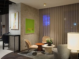 Iceland Parliament Hotel, Curio Collection By Hilton