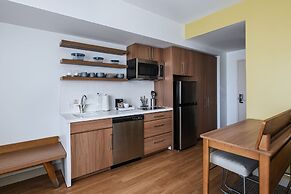 Element Dallas Las Colinas