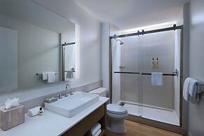 Element Dallas Las Colinas