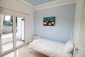 Alegria Holiday Home