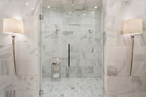 The Ritz-Carlton Residences Orlando, Grande Lakes