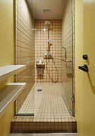 9h nine hours woman Shinjuku sleep lab