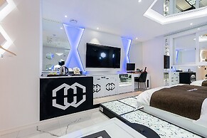 Theban Hotel