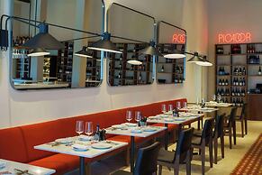 La Zambra Resort GL, in the Unbound Collection by Hyatt