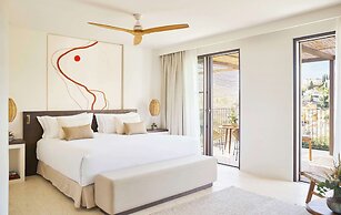 La Zambra Resort GL, in the Unbound Collection by Hyatt