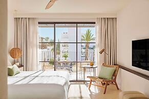 La Zambra Resort GL, in the Unbound Collection by Hyatt