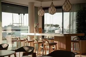 Laguna Faro Suites - Adults Only & Free Beach