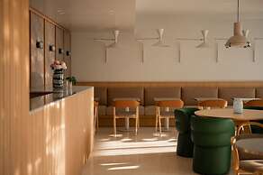 Laguna Faro Suites - Adults Only & Free Beach