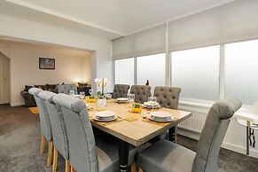 Ocean Waves - Ground Floor Apartment Pet Friendly Enclosed Garden