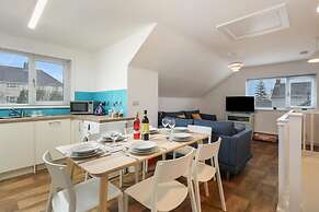 Plas Gwyn - Walk to Beach Parking Enclosed Garden