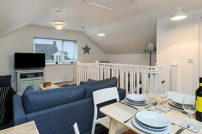 Plas Gwyn - Walk to Beach Parking Enclosed Garden