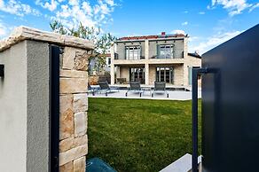 Villa Renata With Sauna Private Pool Jacuzzi