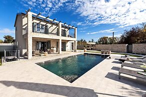 Villa Renata With Sauna Private Pool Jacuzzi