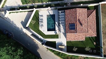 Villa Renata With Sauna Private Pool Jacuzzi