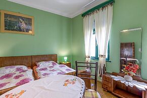 Rural Homestead Trenkovo