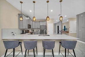 Storey Lake 9 Br Villa With Games Room And Theater 9 Bedroom Home by R