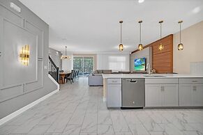 Storey Lake 9 Br Villa With Games Room And Theater 9 Bedroom Home by R