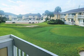 Hoosier Holiday 1 Bedroom Condo by RedAwning