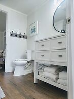 Hoosier Holiday 1 Bedroom Condo by RedAwning