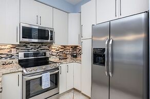 Tops'l 1111 2 Bedroom Condo by RedAwning