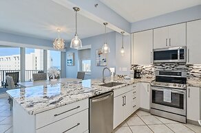 Tops'l 1111 2 Bedroom Condo by RedAwning